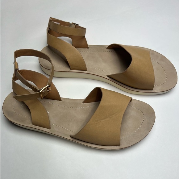 Forever Comfort Wonen Sandals - Picture 2 of 6